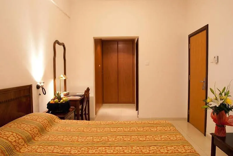 Ramee Guestline 2 Hotel Apartments Dubaj Apartmanhotel
