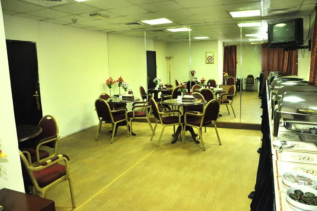 Ramee Guestline 2 Hotel Apartments Dubaj Apartmanhotel